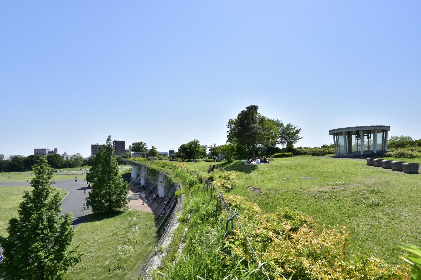 2.花みどり文化センター