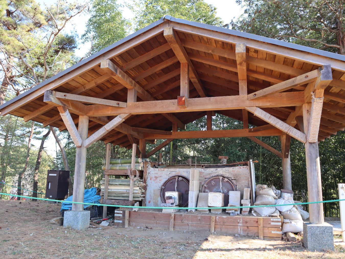 炭焼き小屋