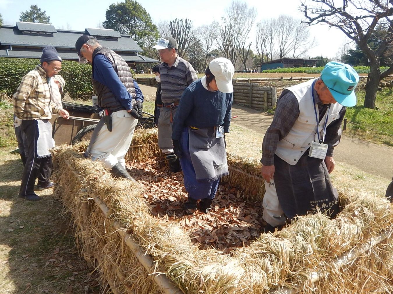 活動の様子 / 3月堆肥づくり